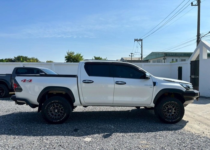 Used 11
                    TOYOTA
                     for Sale Image