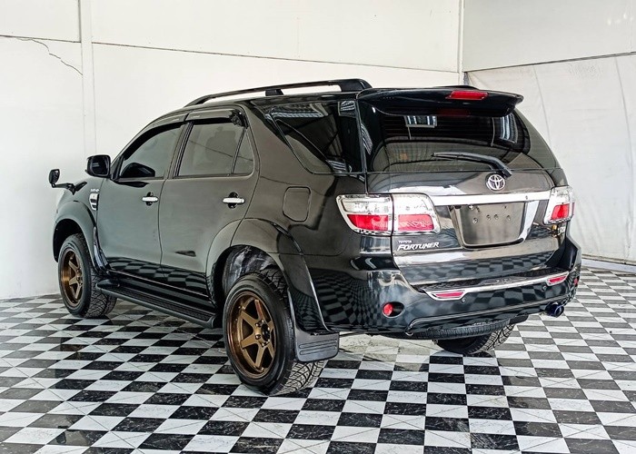 Used 5
                    TOYOTA
                     for Sale Image