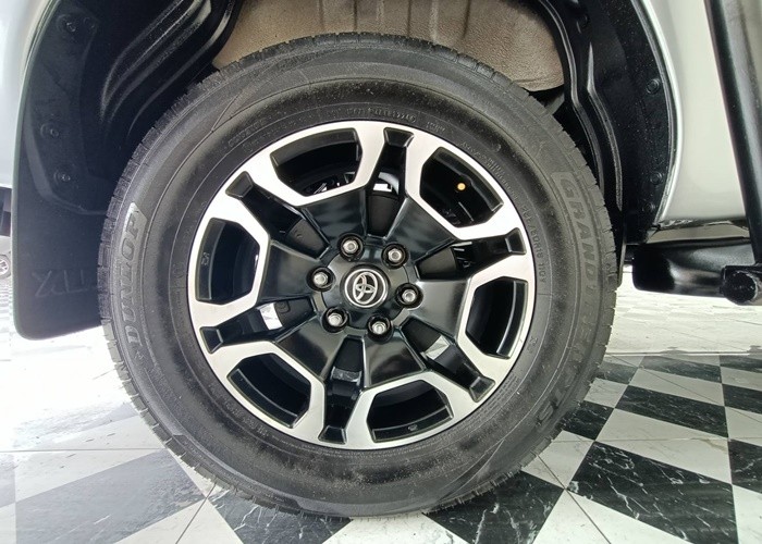 Used 8
                    TOYOTA
                     for Sale Image