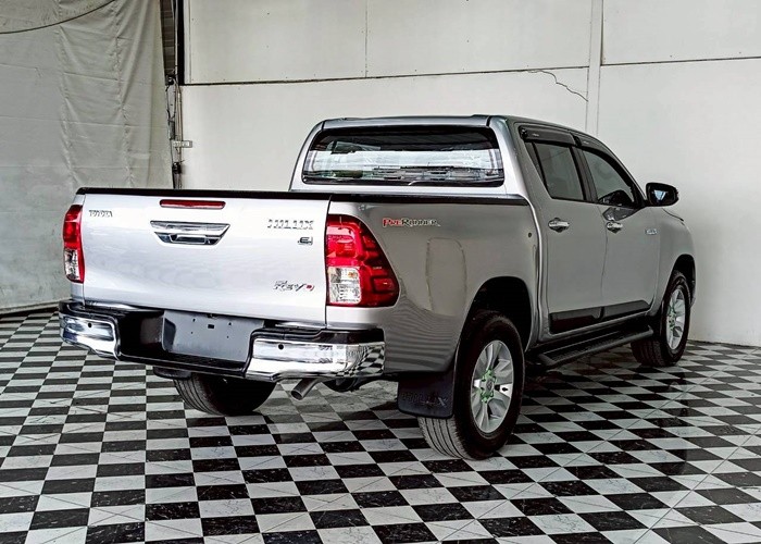 Used 8
                    TOYOTA
                     for Sale Image