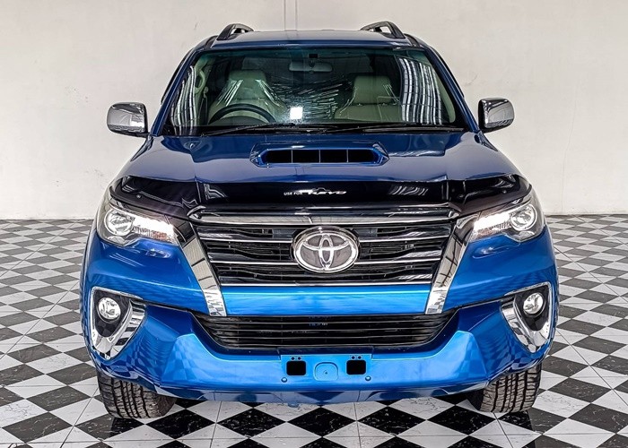 Used 5
                    TOYOTA
                     for Sale Image